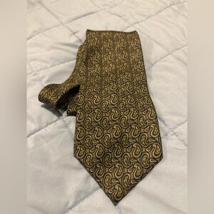 Sha re Lyon-NY, Handmade Italy- Men's Mossy Green, Gray and Cream Paisley Tie
